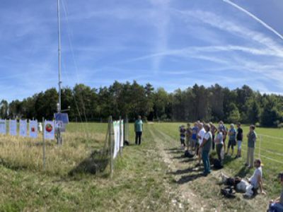Foto: WALDPÄDAGOGIK auf der Burg Feuerstein / Ebermannstadt